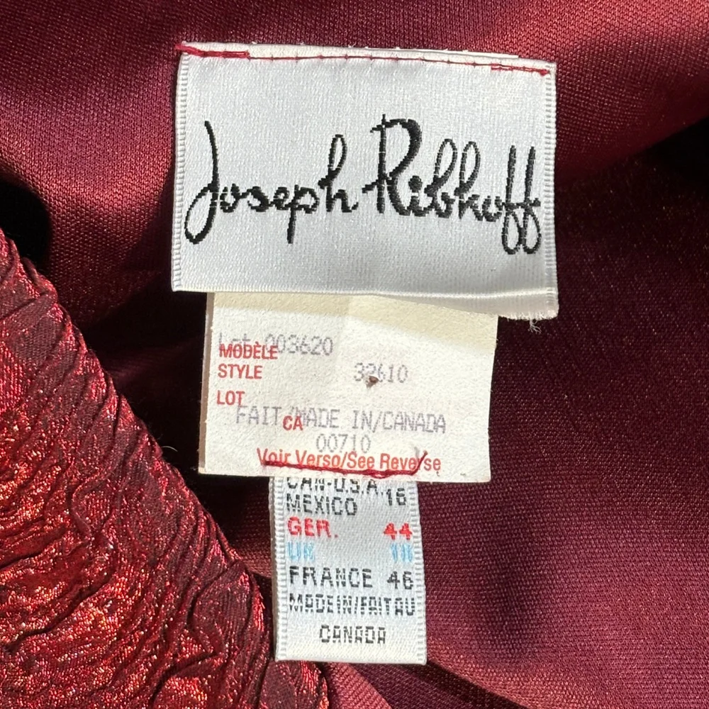 Vintage Joseph Ribkoff Red Textured Jacket Women’s Size 16 Zipper Closure